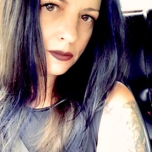 Meet your Posher, Jenniffer